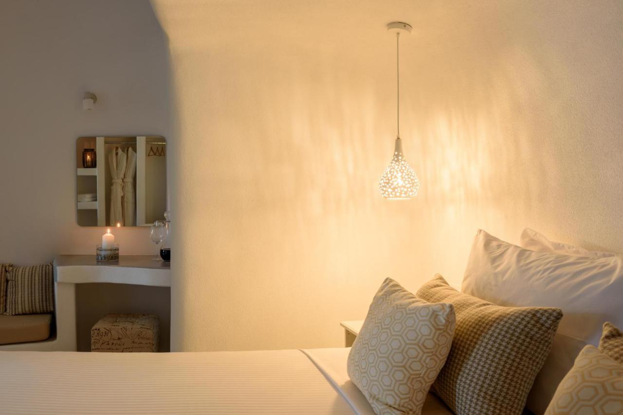 White Dream Fira (Santorini)