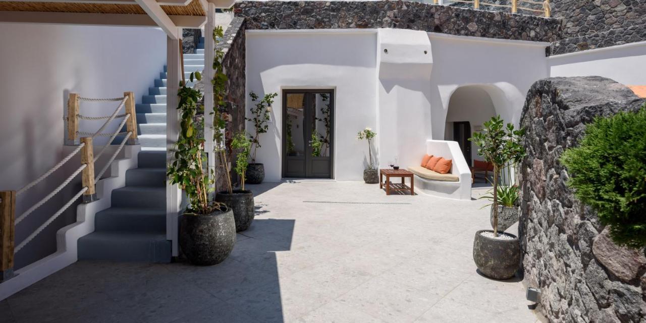 White Dream 2* Fira (Santorini)