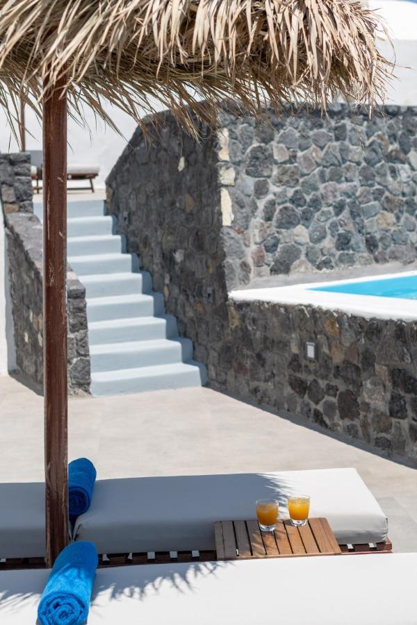 White Dream 2* Fira (Santorini)